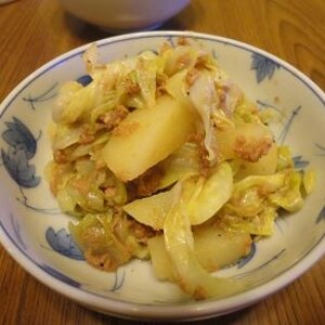 昭和の味♥キャベツとじゃがいものコンビーフ炒め